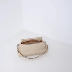 AILEEN | LIMESTONE