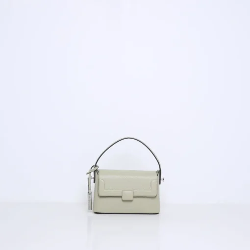 ALAN | OLIVE