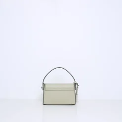 ALAN | OLIVE