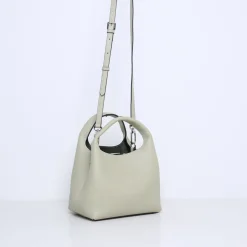 DAISY | OLIVE