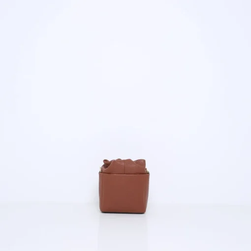 GINA (online exclusive) | CAMEL