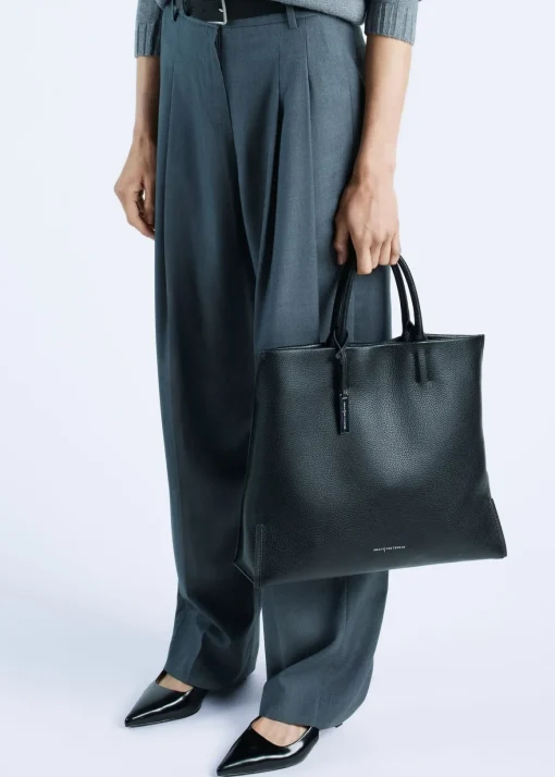 HILLY | BLACK