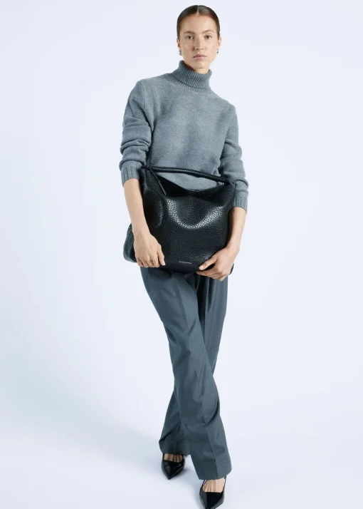 HUTTON | BLACK