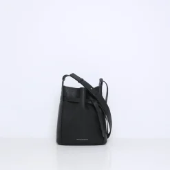 JACKIE | BLACK