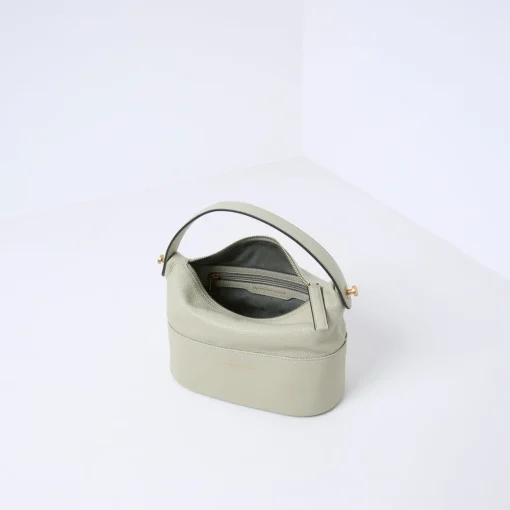 KIM | OLIVE