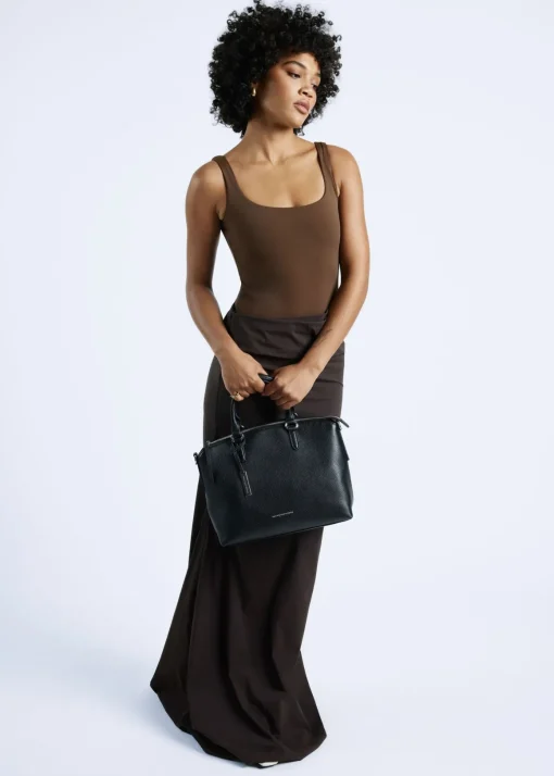 METTE | BLACK