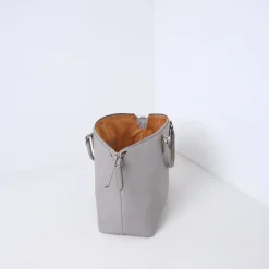 METTE | TAUPE