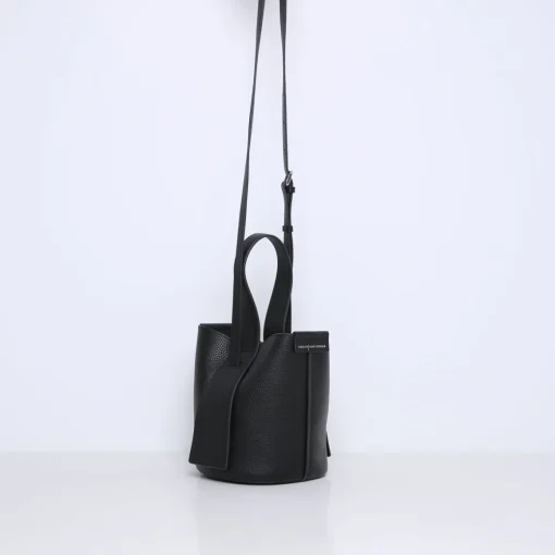 NATHAN | BLACK