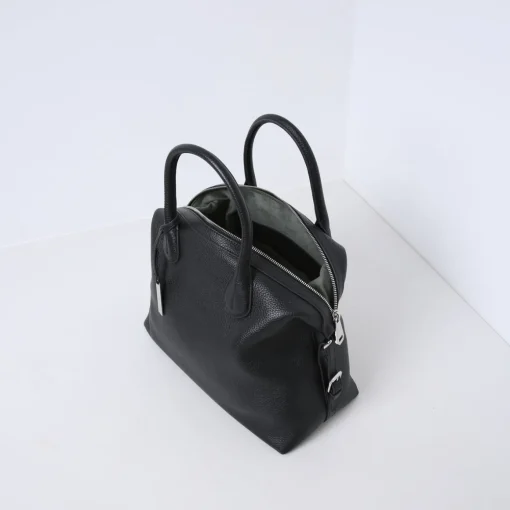 ROSE | BLACK