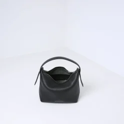 TARA | BLACK