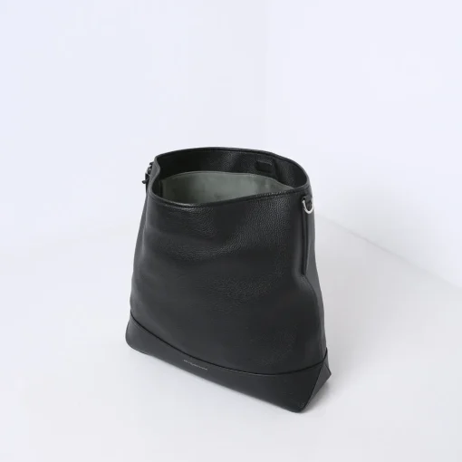 TUUR | BLACK