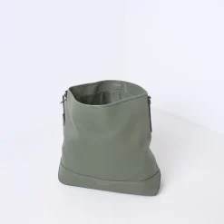 TUUR | PINE